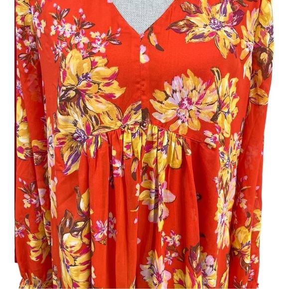 Time and Tru Women's Long Sleeve
Peasant Dress size 4-6 - Picture 8 of 11